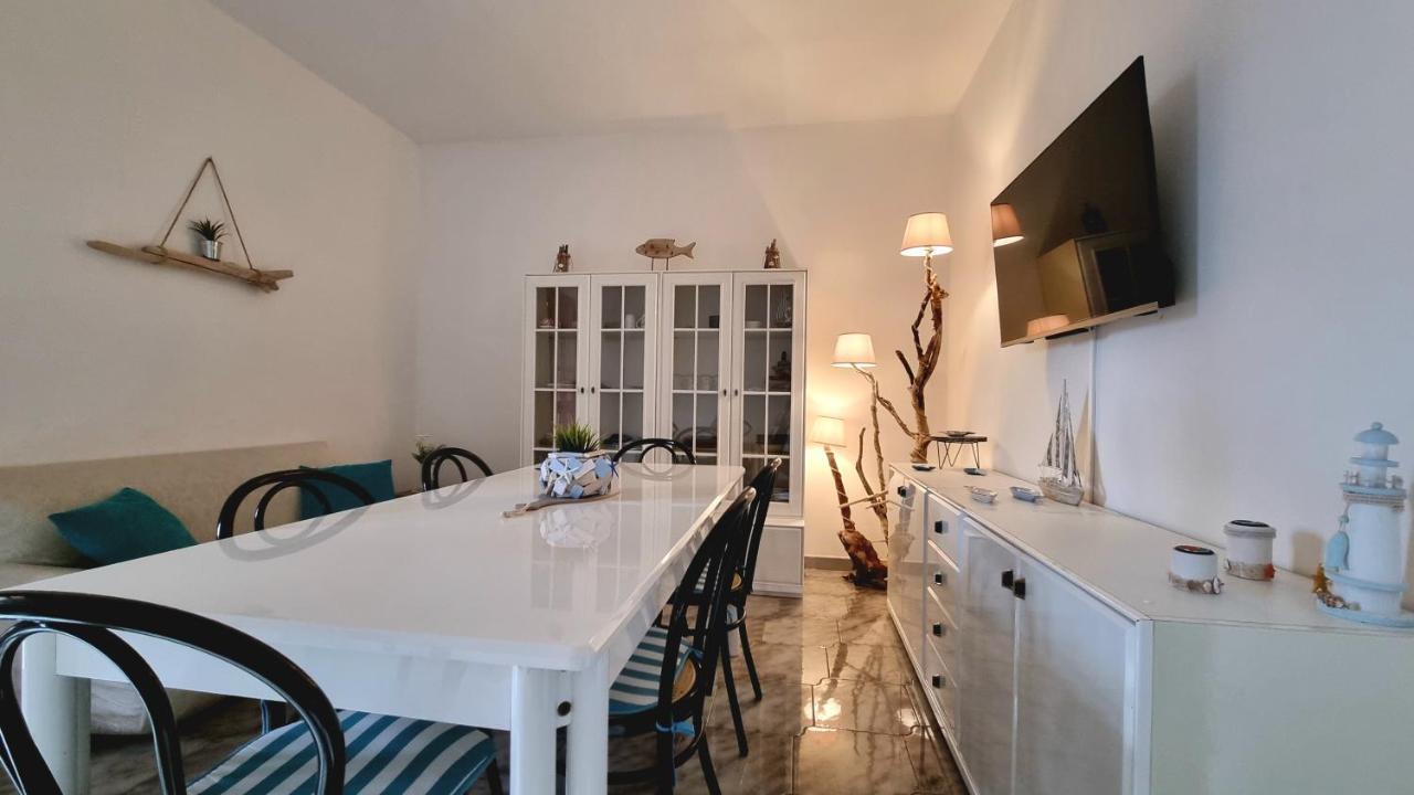 La Terrazza Dei Nonni Apartment Torre Specchia Ruggeri Bagian luar foto