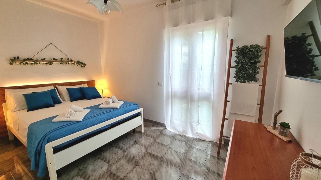 La Terrazza Dei Nonni Apartment Torre Specchia Ruggeri Bagian luar foto