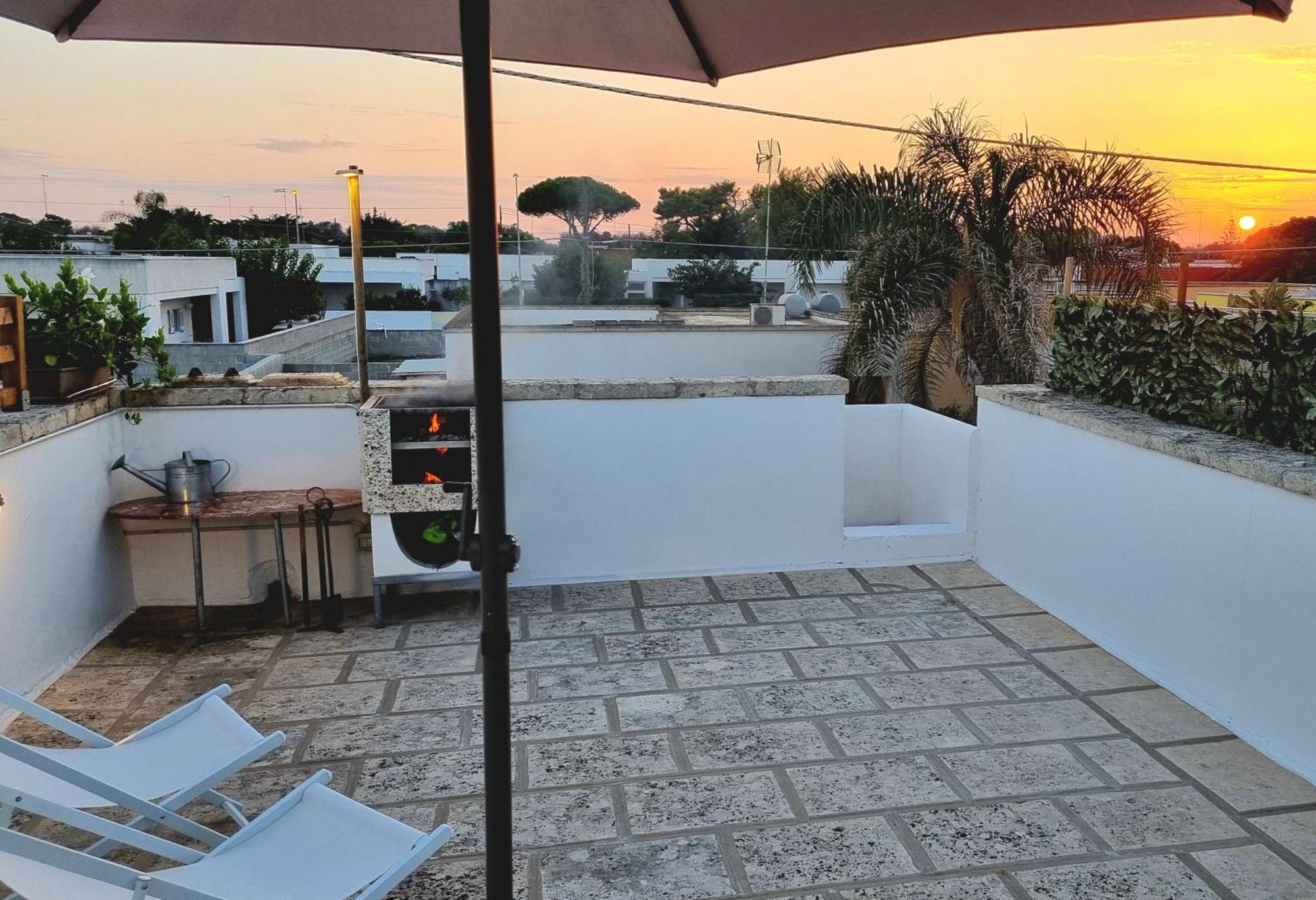 La Terrazza Dei Nonni Apartment Torre Specchia Ruggeri Bagian luar foto
